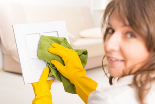Commercial deep cleaning in W5 for offices and customer-facing spaces